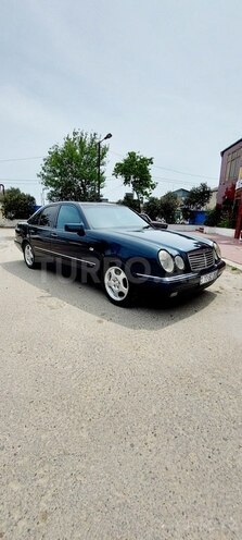 Mercedes E 280 1997, 300,000 km - 2.8 л - Bakı