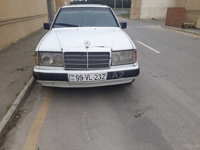 Mercedes E 200 1986, 355,000 km - 2.0 l - Bakı