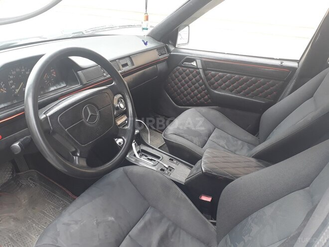 Mercedes E 200 1986, 355,000 km - 2.0 l - Bakı