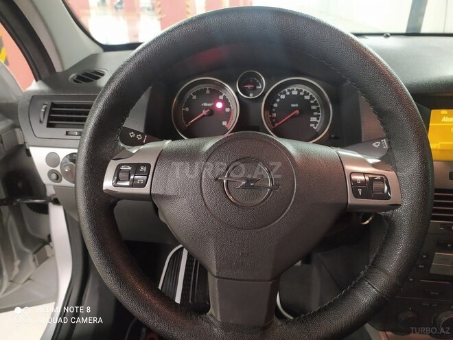 Opel Astra 2006, 270,000 km - 1.3 l - Gəncə