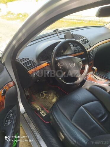 Mercedes E 270 2002, 280,397 km - 2.7 l - Salyan