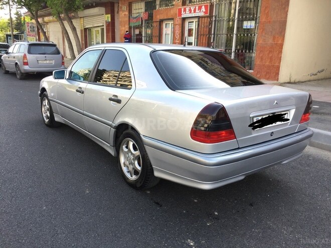 Mercedes C 180 2000, 312,700 km - 1.8 l - Bakı