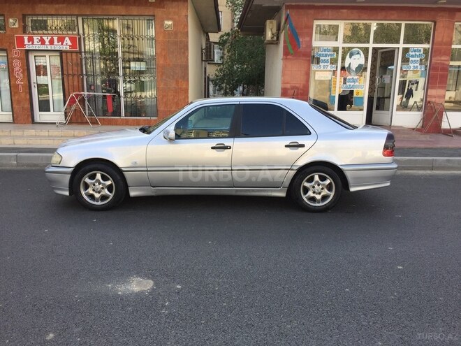 Mercedes C 180 2000, 312,700 km - 1.8 l - Bakı