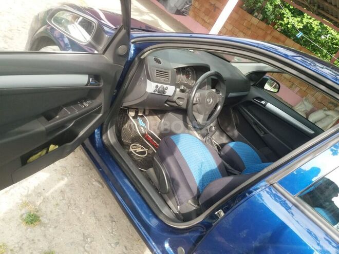 Opel Astra 2004, 210,000 km - 1.4 л - Qəbələ