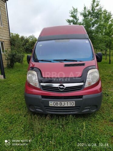 Opel Vivaro 2007, 407,000 km - 2.5 l - Balakən