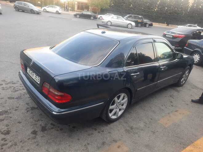Mercedes E 270 2000, 372,300 km - 2.7 л - Sumqayıt