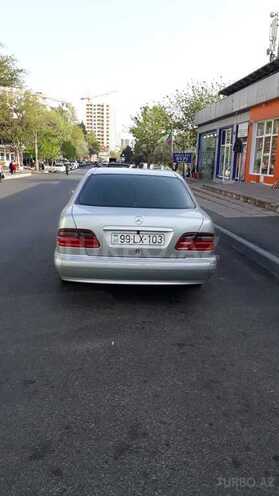Mercedes E 240 2000, 379,000 km - 2.6 l - Bakı