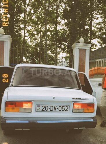 LADA (VAZ) 2107 2006, 137,000 km - 1.5 l - Ucar