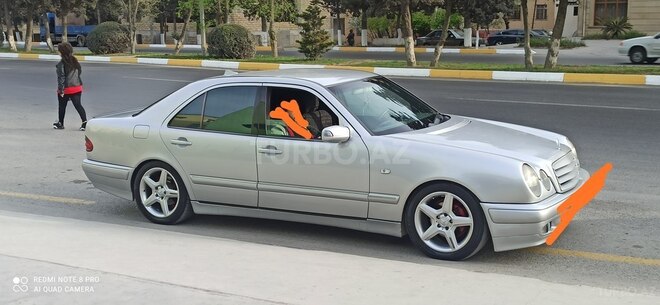 Mercedes E 240 1998, 399,000 km - 2.4 l - Sumqayıt