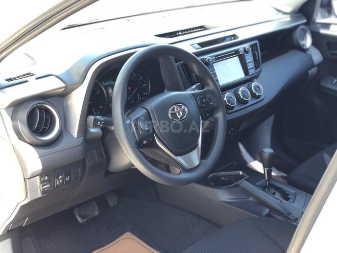 Toyota RAV4 2017, 68,000 km - 2.5 l - Bakı