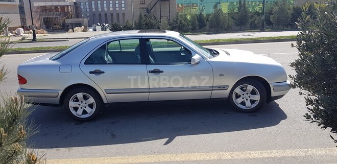 Mercedes E 230 1996, 323,214 km - 2.3 l - Bakı