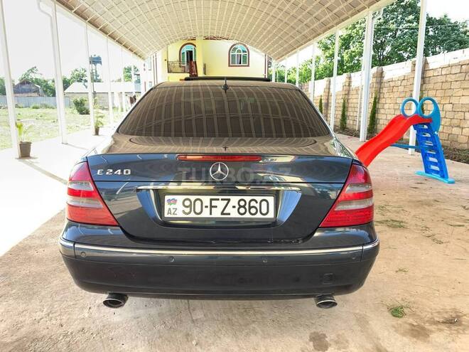 Mercedes E 240 2002, 297,000 km - 2.6 l - Masallı