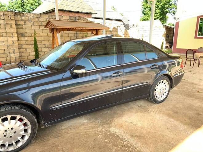 Mercedes E 240 2002, 297,000 km - 2.6 l - Masallı
