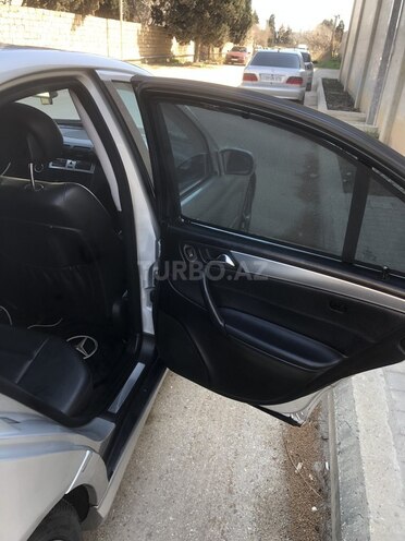 Mercedes C 180 2005, 332,000 km - 1.8 l - Bakı