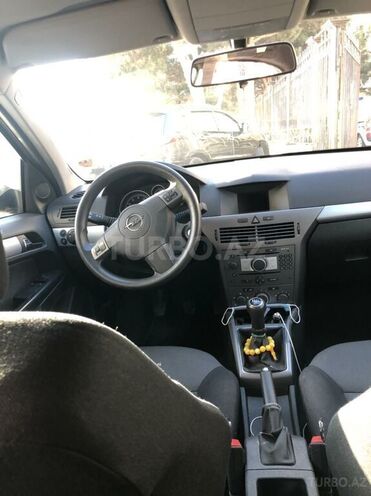 Opel Astra 2006, 200,000 km - 1.4 l - Bakı