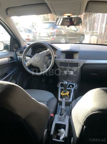 Opel Astra 2006, 200,000 km - 1.4 l - Bakı