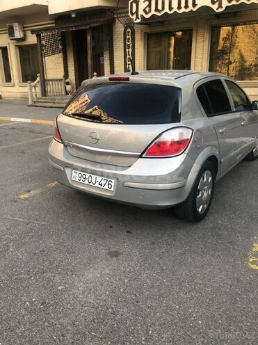 Opel Astra 2006, 200,000 km - 1.4 l - Bakı
