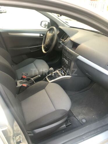 Opel Astra 2006, 200,000 km - 1.4 l - Bakı