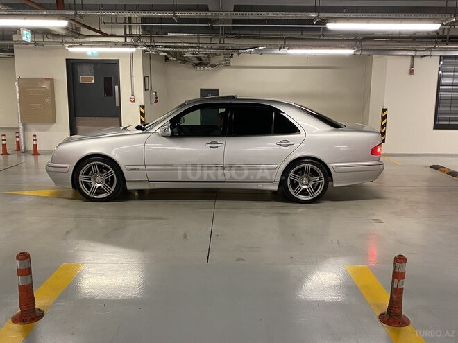 Mercedes E 240 2000, 235,786 km - 2.4 l - Gəncə