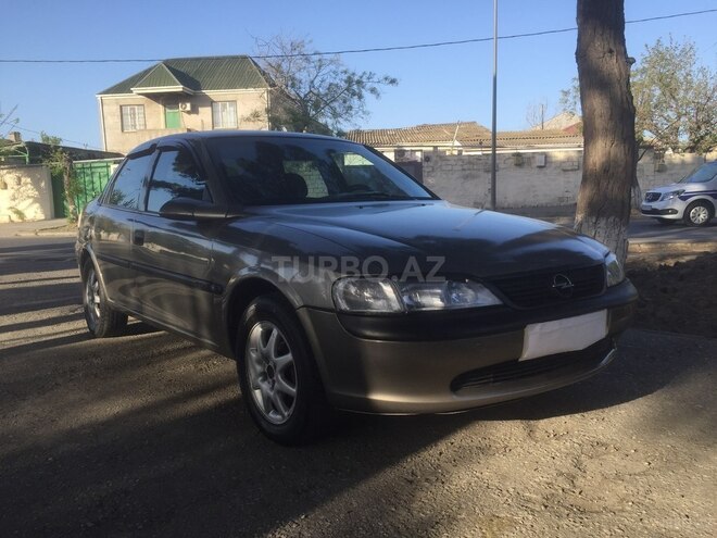 Opel Vectra 1997, 270,000 km - 1.8 l - Sumqayıt
