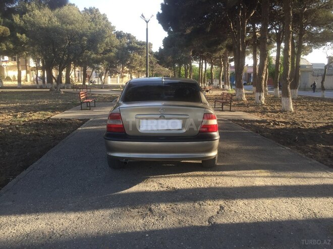 Opel Vectra 1997, 270,000 km - 1.8 l - Sumqayıt