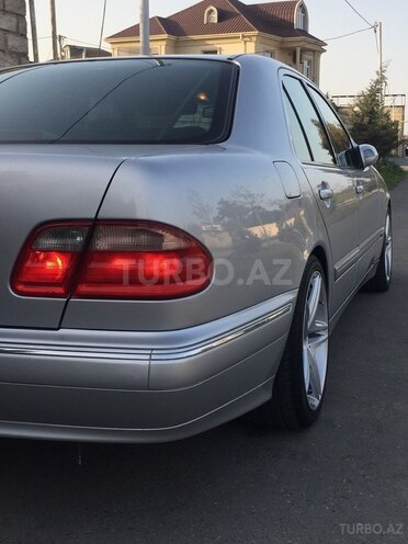 Mercedes E 240 2000, 170,000 km - 2.6 l - Bakı