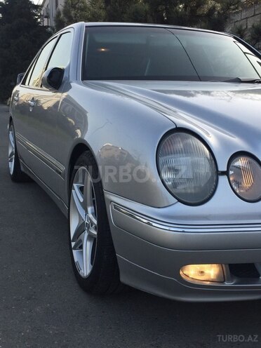 Mercedes E 240 2000, 170,000 km - 2.6 l - Bakı