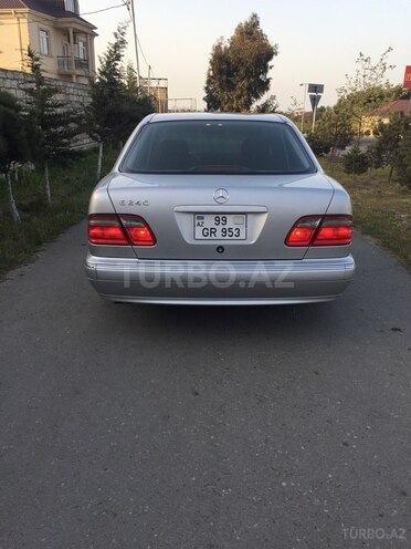 Mercedes E 240 2000, 170,000 km - 2.6 l - Bakı