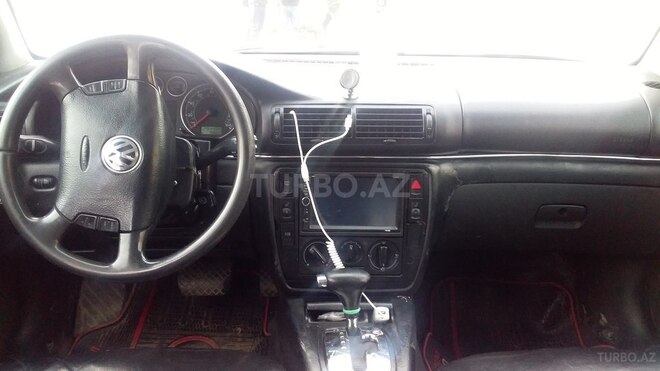 Volkswagen Passat 2001, 300,486 km - 1.8 l - Gəncə
