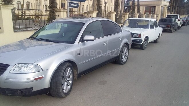 Volkswagen Passat 2001, 300,486 km - 1.8 l - Gəncə