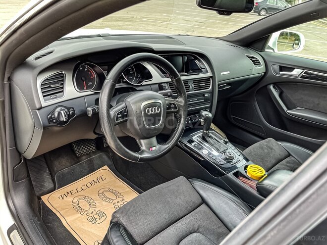 Audi A5 2010, 200,000 km - 2.0 l - Bakı