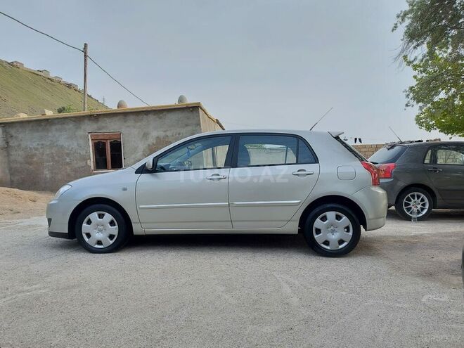 Toyota Corolla 2005, 177,000 km - 1.4 л - Bakı