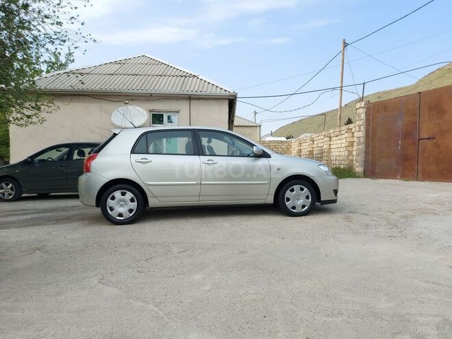 Toyota Corolla 2005, 177,000 km - 1.4 л - Bakı