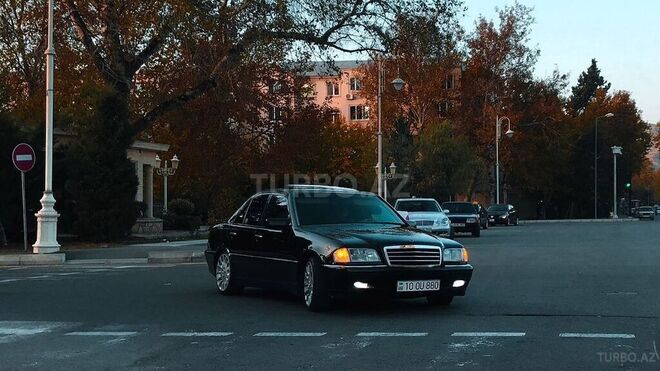Mercedes C 230 1998, 262,261 km - 2.3 l - Bakı