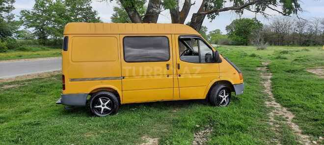 Ford Transit 1999, 313,000 km - 2.5 л - Xudat