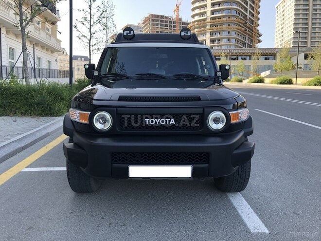 Toyota FJ Cruiser 2013, 54,200 km - 4.0 l - Bakı