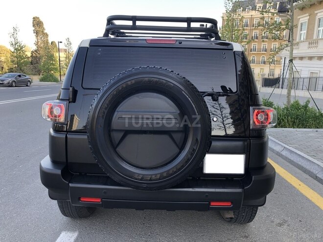 Toyota FJ Cruiser 2013, 54,200 km - 4.0 l - Bakı