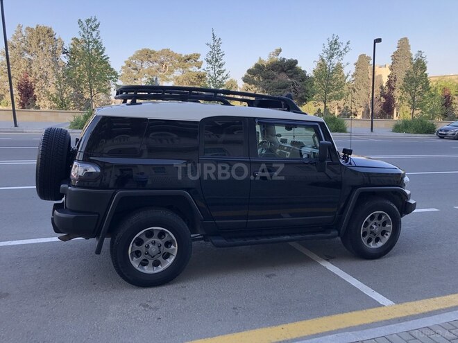 Toyota FJ Cruiser 2013, 54,200 km - 4.0 l - Bakı