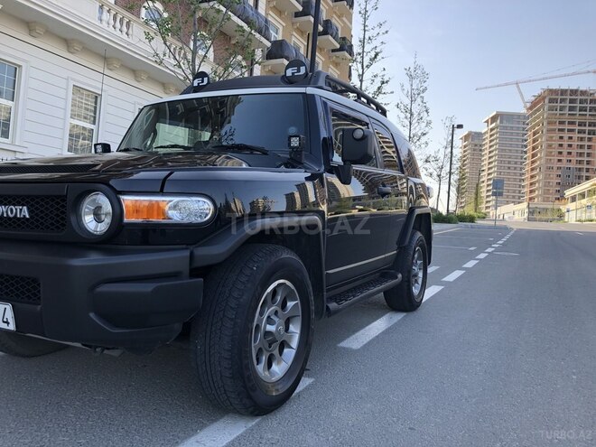 Toyota FJ Cruiser 2013, 54,200 km - 4.0 l - Bakı
