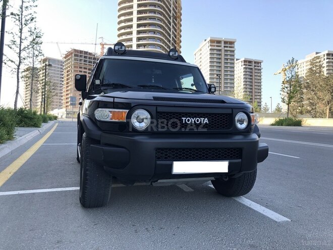 Toyota FJ Cruiser 2013, 54,200 km - 4.0 l - Bakı
