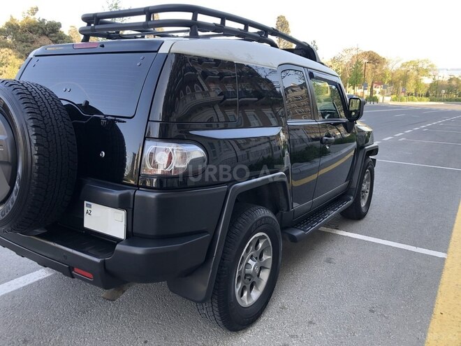 Toyota FJ Cruiser 2013, 54,200 km - 4.0 l - Bakı