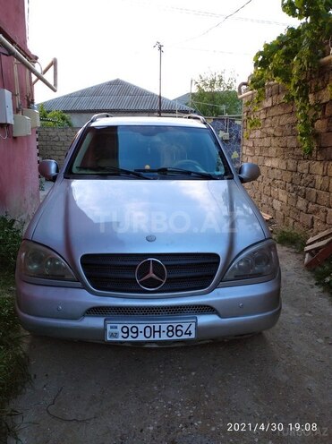 Mercedes ML 270 2001, 239,382 km - 2.7 l - Bakı