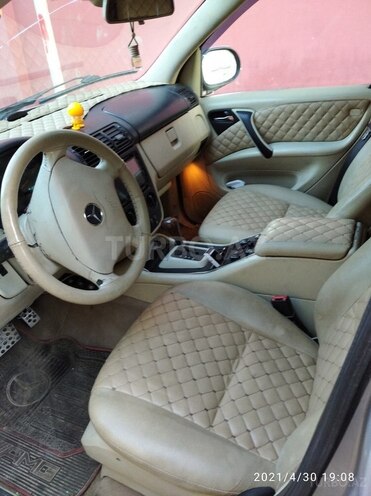 Mercedes ML 270 2001, 239,382 km - 2.7 l - Bakı