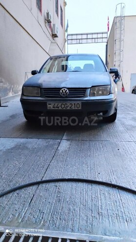 Volkswagen Jetta 2003, 257,330 km - 1.8 л - Bakı