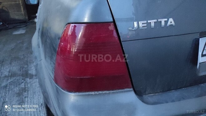 Volkswagen Jetta 2003, 257,330 km - 1.8 л - Bakı