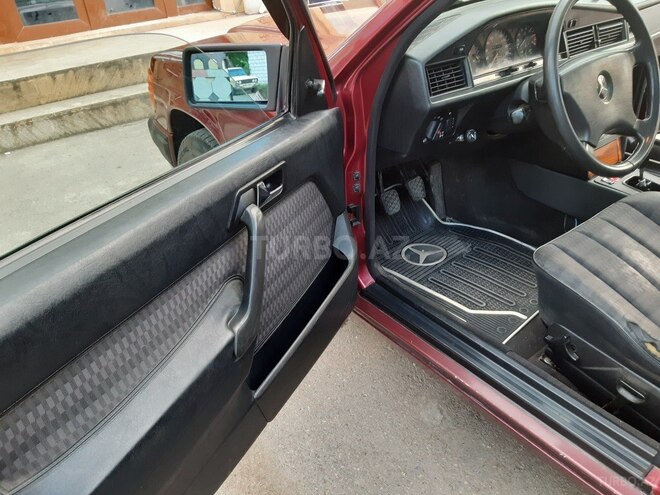 Mercedes 190 1992, 385,329 km - 2.0 l - Bakı