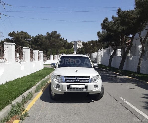 Mitsubishi Pajero 2012, 146,000 km - 3.0 л - Bakı