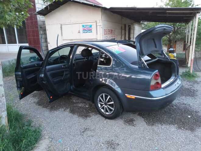 Volkswagen Passat 2001, 233,000 km - 1.8 l - Tovuz