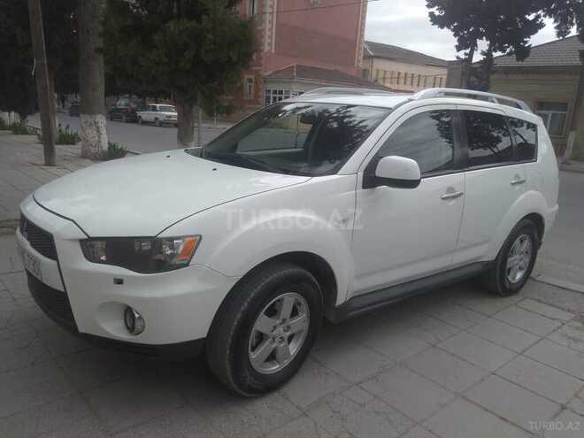 Mitsubishi Outlander 2009, 214,284 km - 2.4 l - Xaçmaz