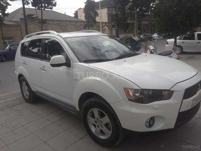 Mitsubishi Outlander 2009, 214,284 km - 2.4 l - Xaçmaz